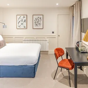 3* Otel Grove House